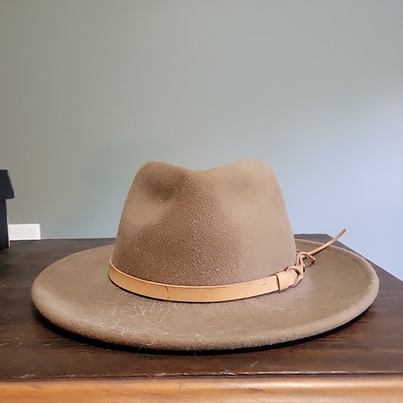 Elegant Brown Women's Fedora Hat - Picture 1 of 4